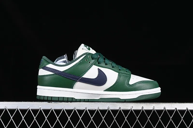 All Categories Nk SB Dunk Series Nk SB Dunk Low Low-top sneakers Cost-effective version Nk Dunk Low "Gorge Green" Retro white and green SB low-top sports and leisure sneakers DD1503-300